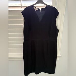 Elegant Hobbs  Navy Aly shift dress
